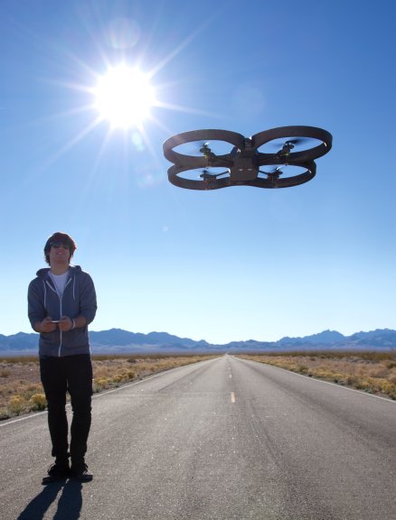 Parrot AR.Drone 2.0 - iOS/Android-ohjattava helikopteri videokameralla, väri keltainen, kuva 3