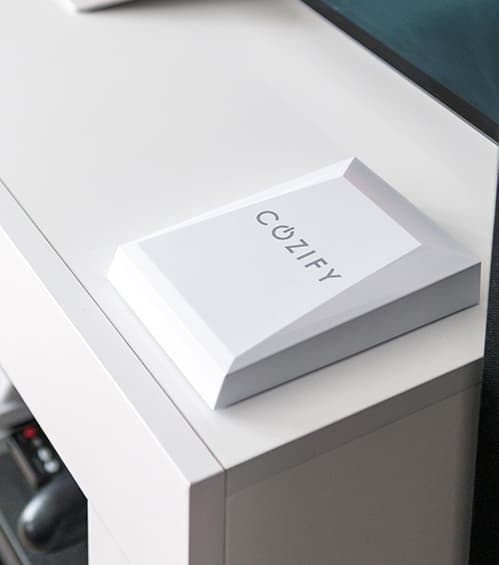 Cozify -kotiautomaatio-ohjain tv-tasolla