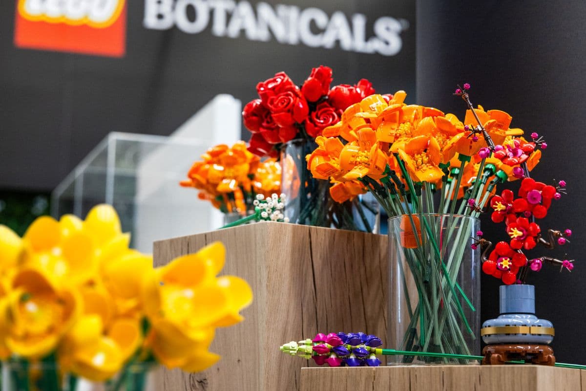 LEGO Botanicals -kukkia pop-up-myymälässä