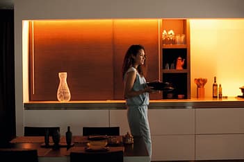 Philips Hue LightStrips Plus -valonauha, BT, 2m aloituspakkaus ja 1m jatkopala -tuotepaketti, kuva 4