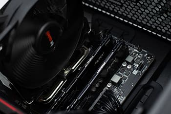 Blackstorm Limited 6800 -pöytätietokone pelikäyttöön, kuva 7