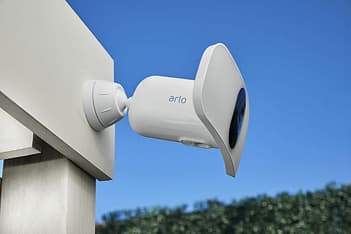 Arlo Pro 3 Floodlight -valvontakamera 2K-tarkkuudella ja LED-valaisimella, valkoinen, kuva 4