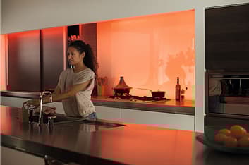 Philips Hue LightStrips Plus -valonauha, BT, 2m aloituspakkaus ja 1m jatkopala -tuotepaketti, kuva 14