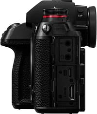 Panasonic S1R -mikrojärjestelmäkamera + 24-105 mm objektiivi, kuva 5