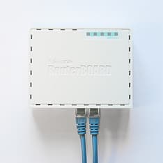MikroTik RouterBOARD hEX -reititin, kuva 4