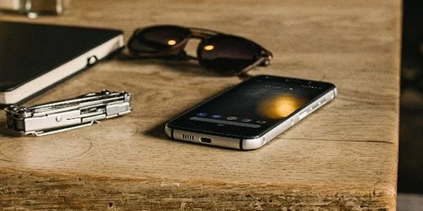 Caterpillar S52 -Android-puhelin