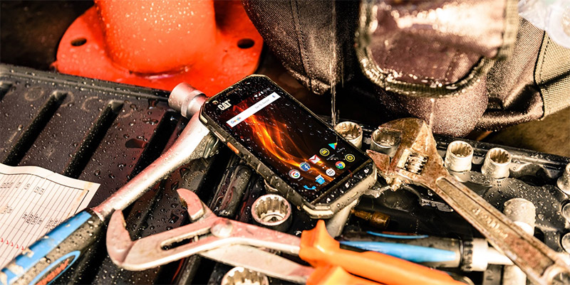 Caterpillar-puhelimet