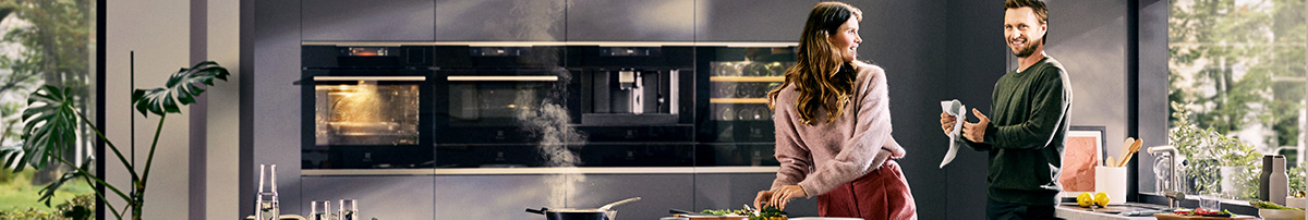 Keittiössä kokataan Electrolux-kodinkoneilla