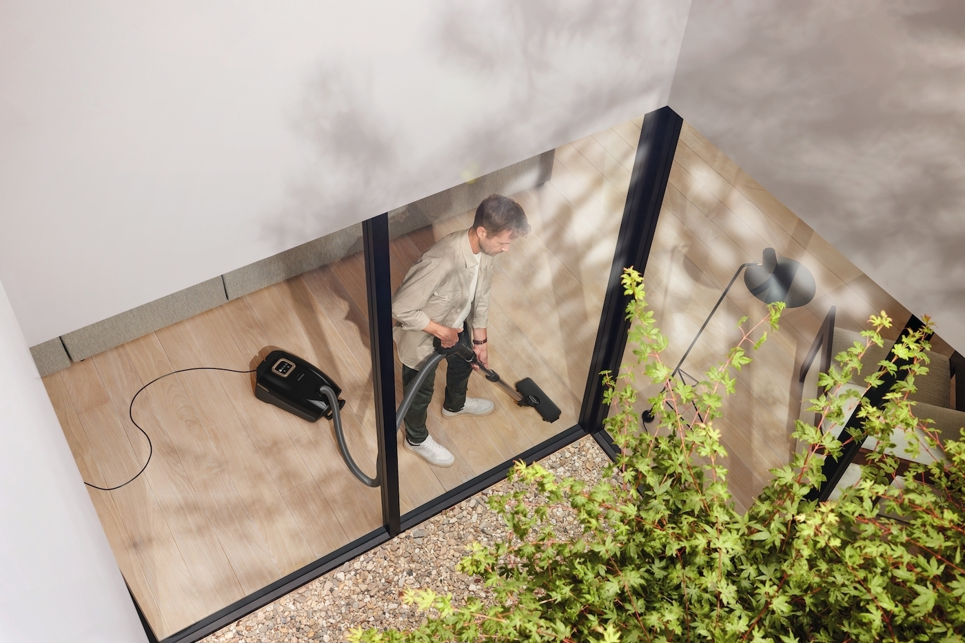 Miele Guard L1 AllFloor Flex pölynimuri, musta
