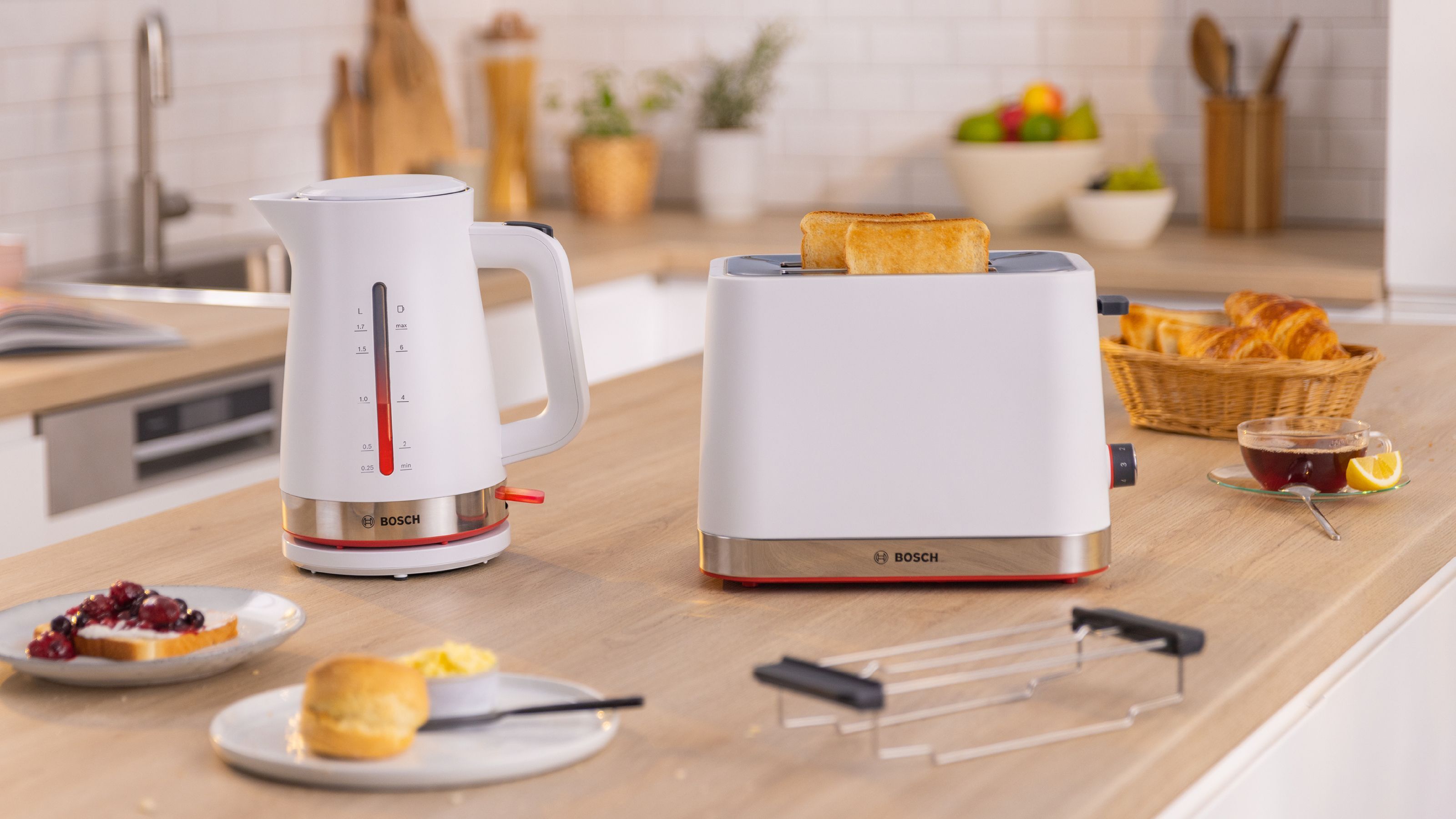 Bosch MyMoment TKA5M253 kahvinkeitin, musta/teräs