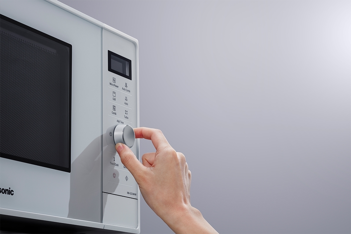Panasonic NN-GD34HWSUG mikroaaltouuni, valkoinen