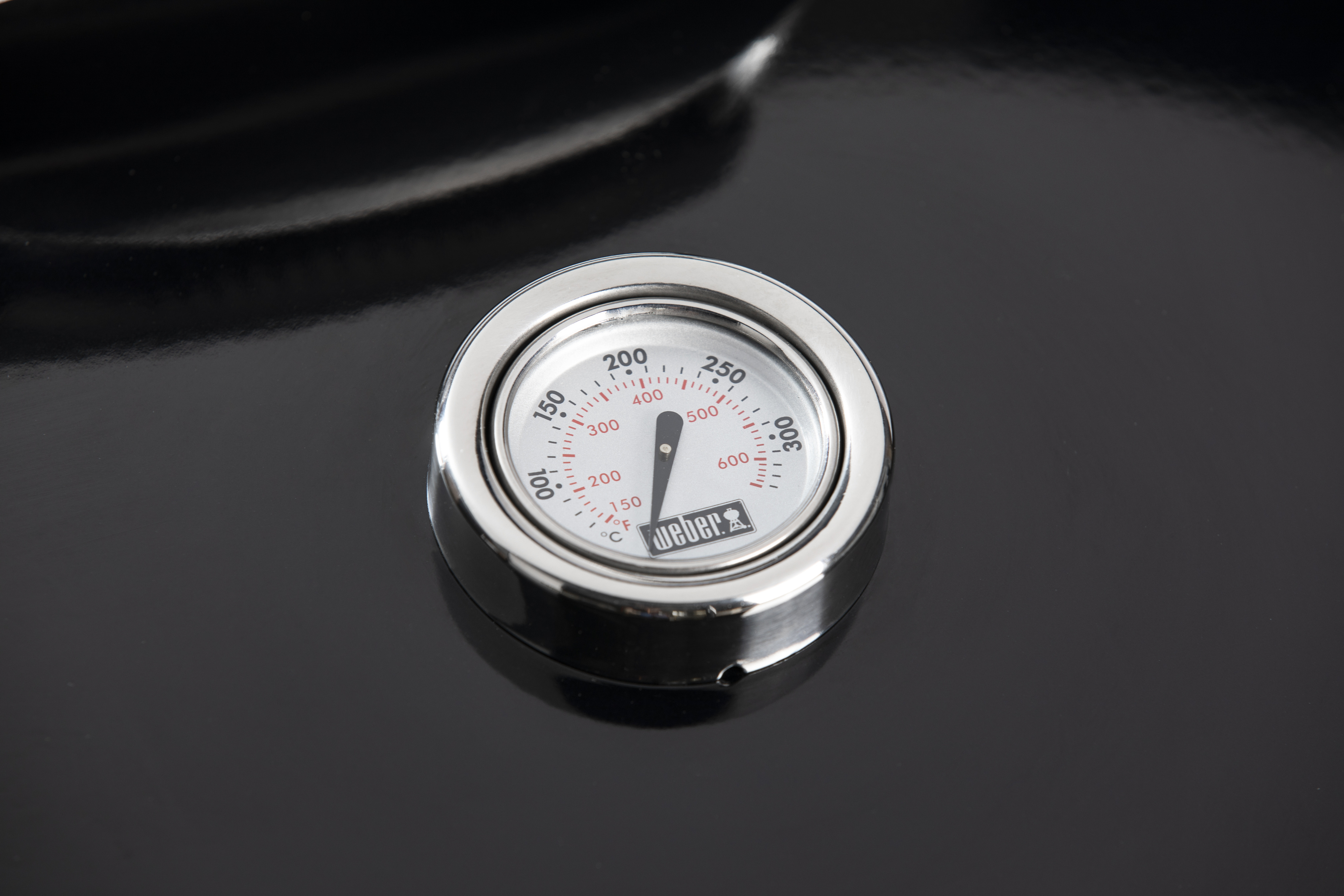 Weber Master-Touch GBS E-5750 -hiiligrilli, 57 cm, musta