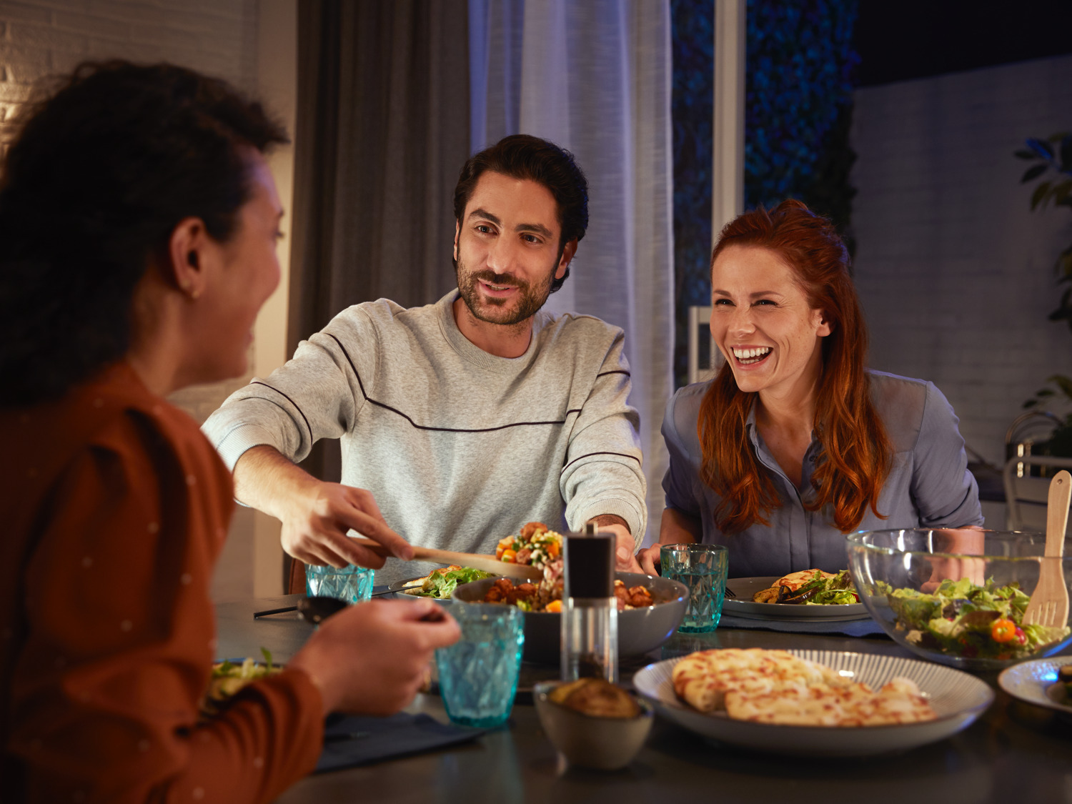 Philips Hue Starter Kit -pakkaus, White Ambiance, E27