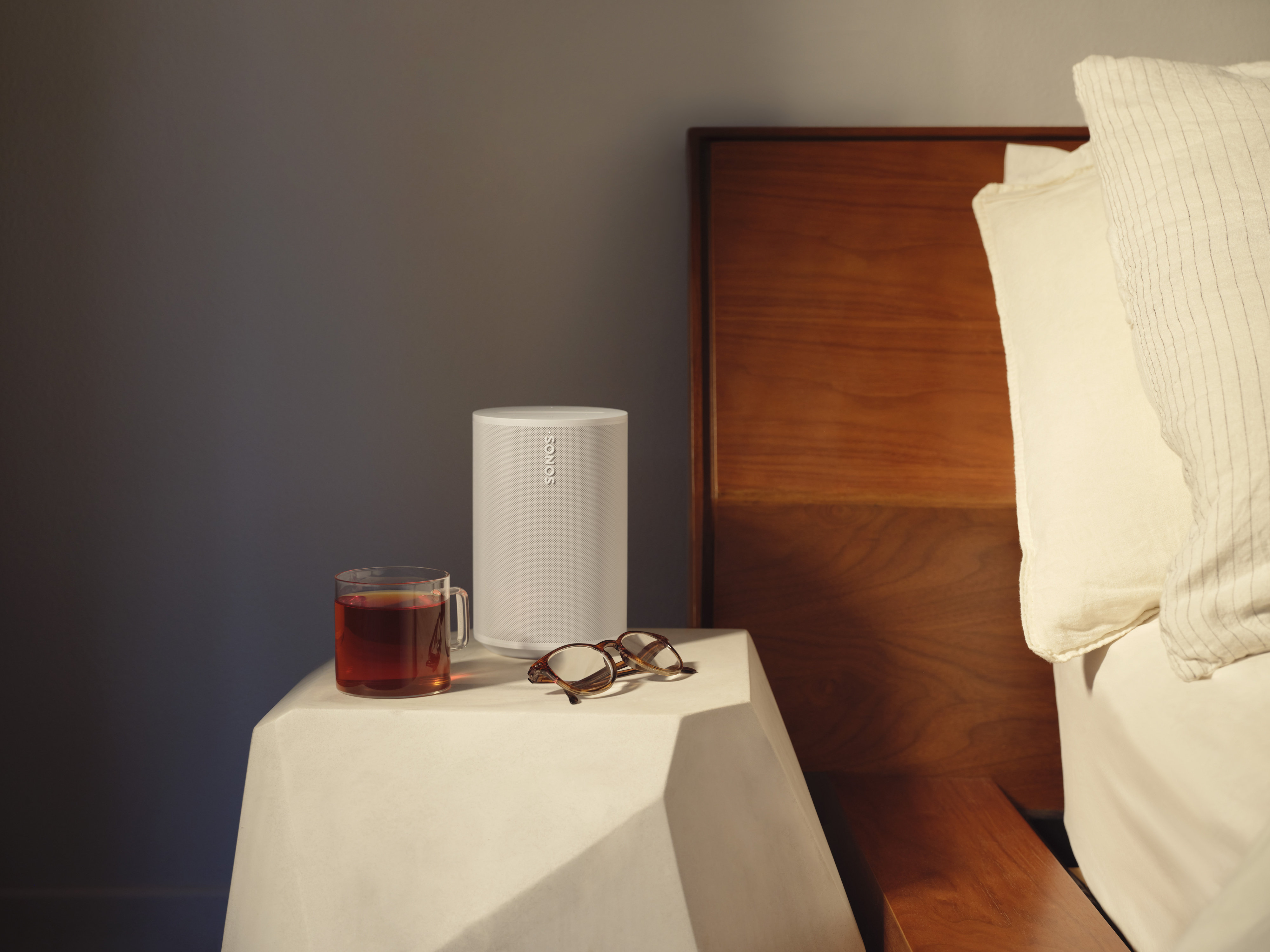 Sonos Era 100 -älykaiutin, valkoinen