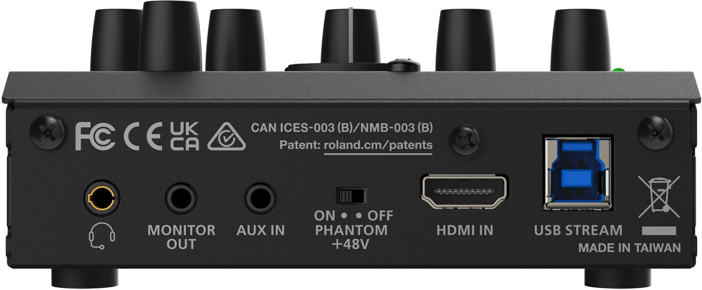 Roland UVC-02 -kytkentäkeskus