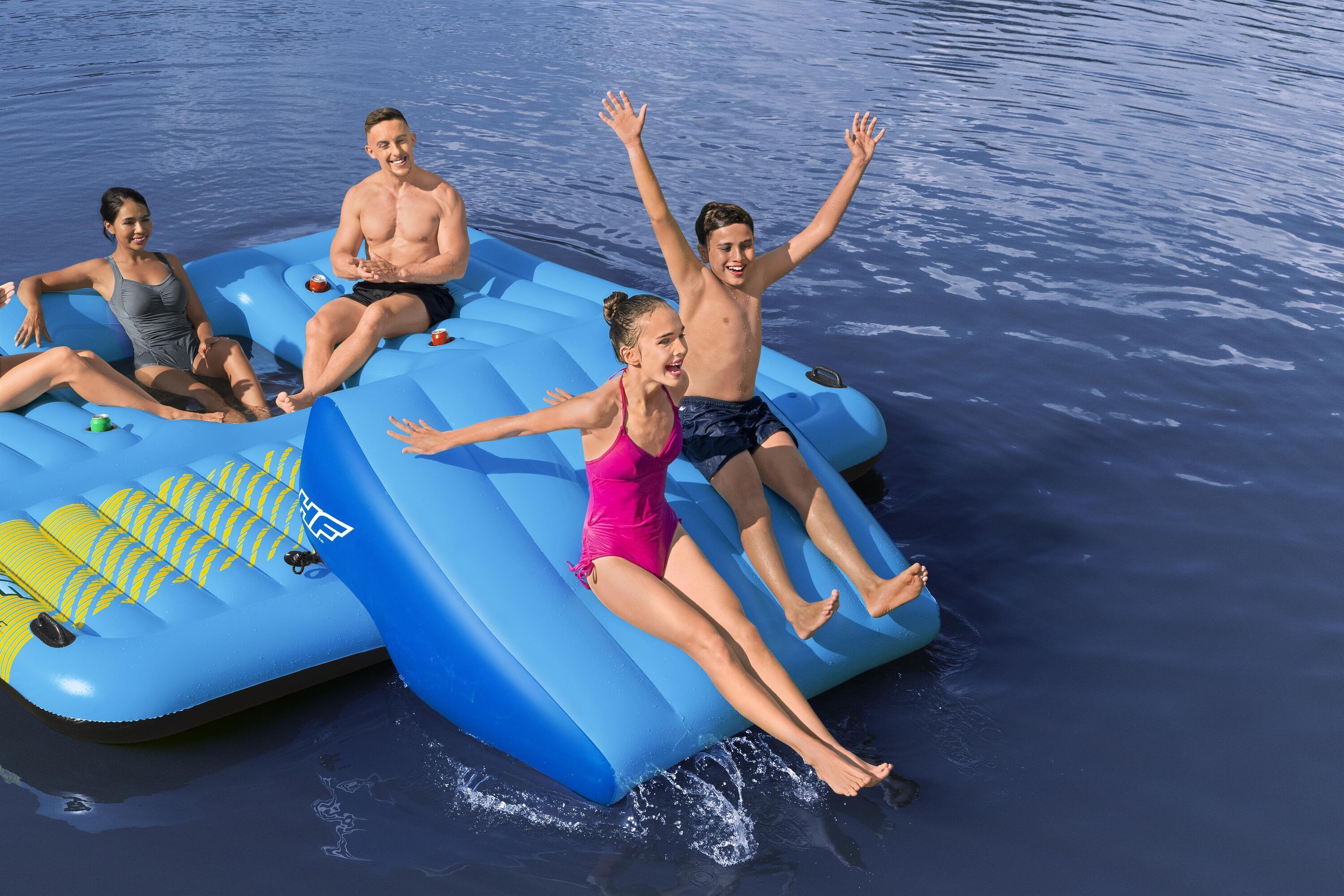 Bestway Hydro-Force Summer Slide Activity Island - uimalautta liukumäellä,  365 x 295 x 77 cm