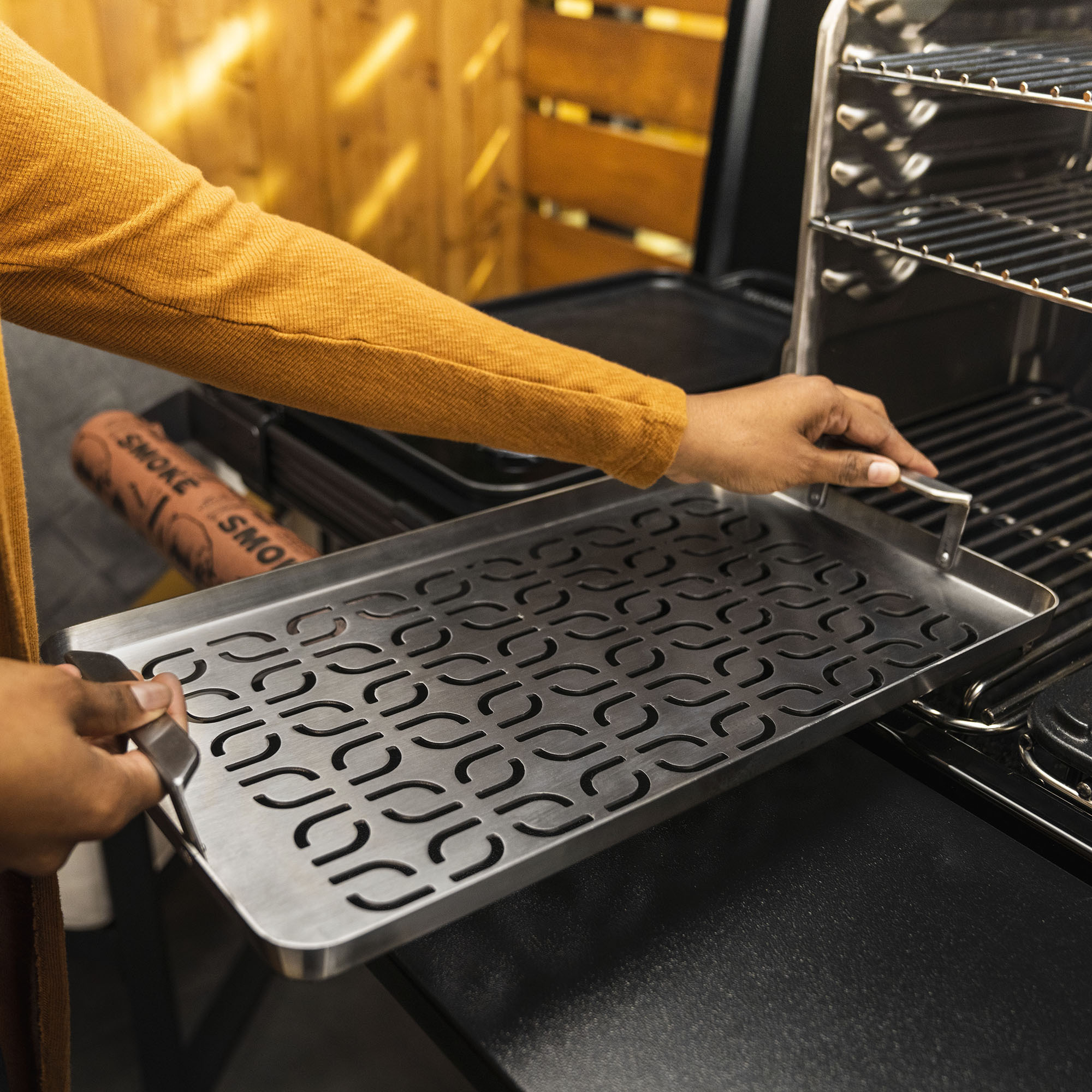 Traeger ModiFIRE Fish & Veggie Stainless Steel Grill Tray -kala- ja vihanneskori
