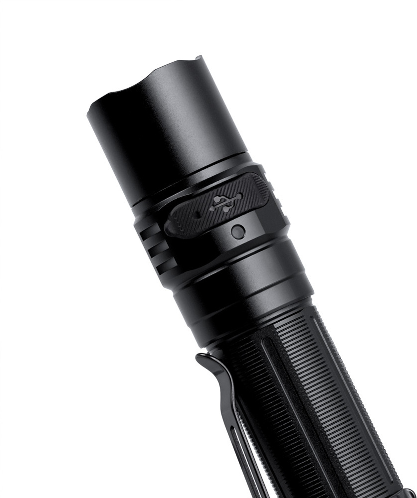 Fenix PD35R -taskulamppu, 1700 lm