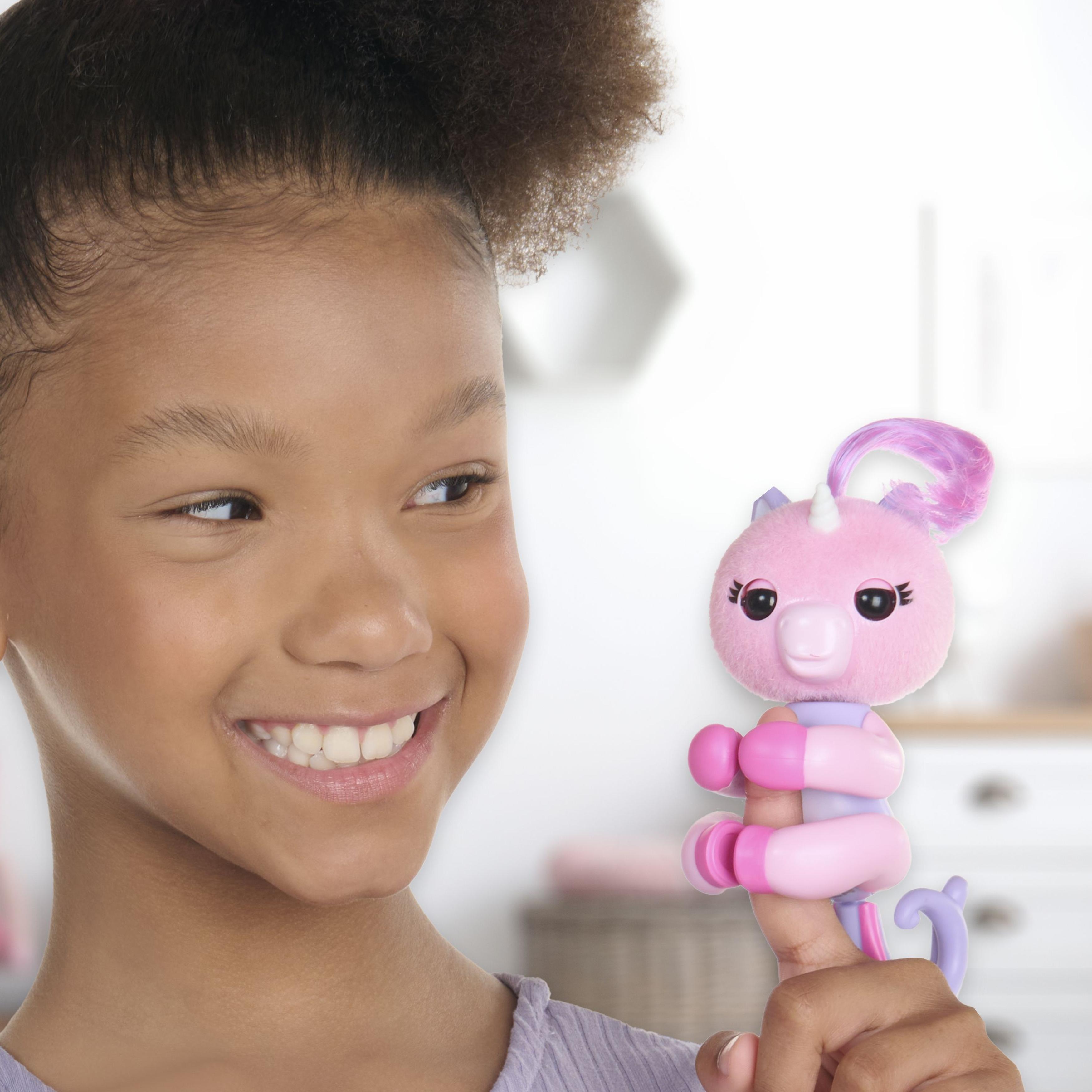 Fingerlings Magic Mood Unicorn - interaktiivinen yksisarvinen