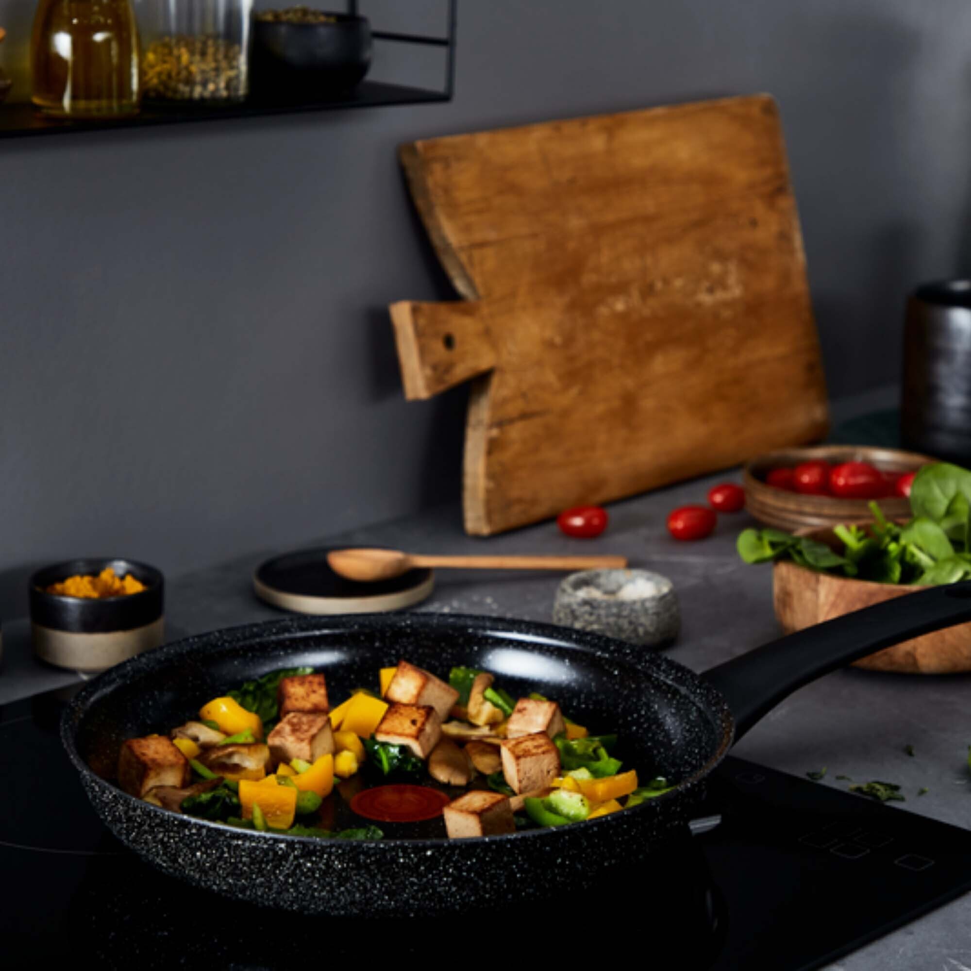 Tefal Intens'Ceram -paistinpannu 28 cm, musta