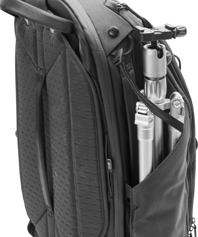 Peak Design Travel Backpack 45L -päiväreppu, musta