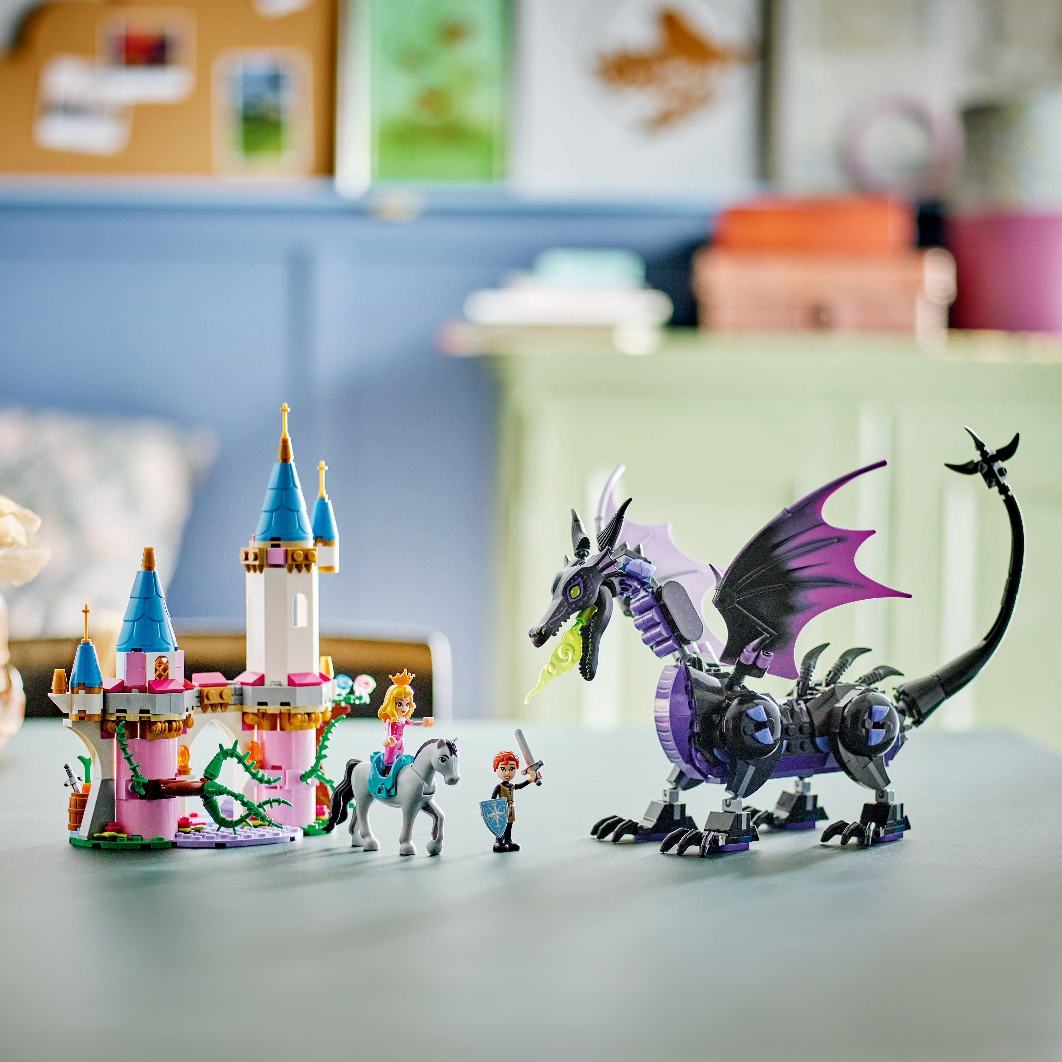LEGO Disney Princess 43240  - Pahatar lohikäärmeenä