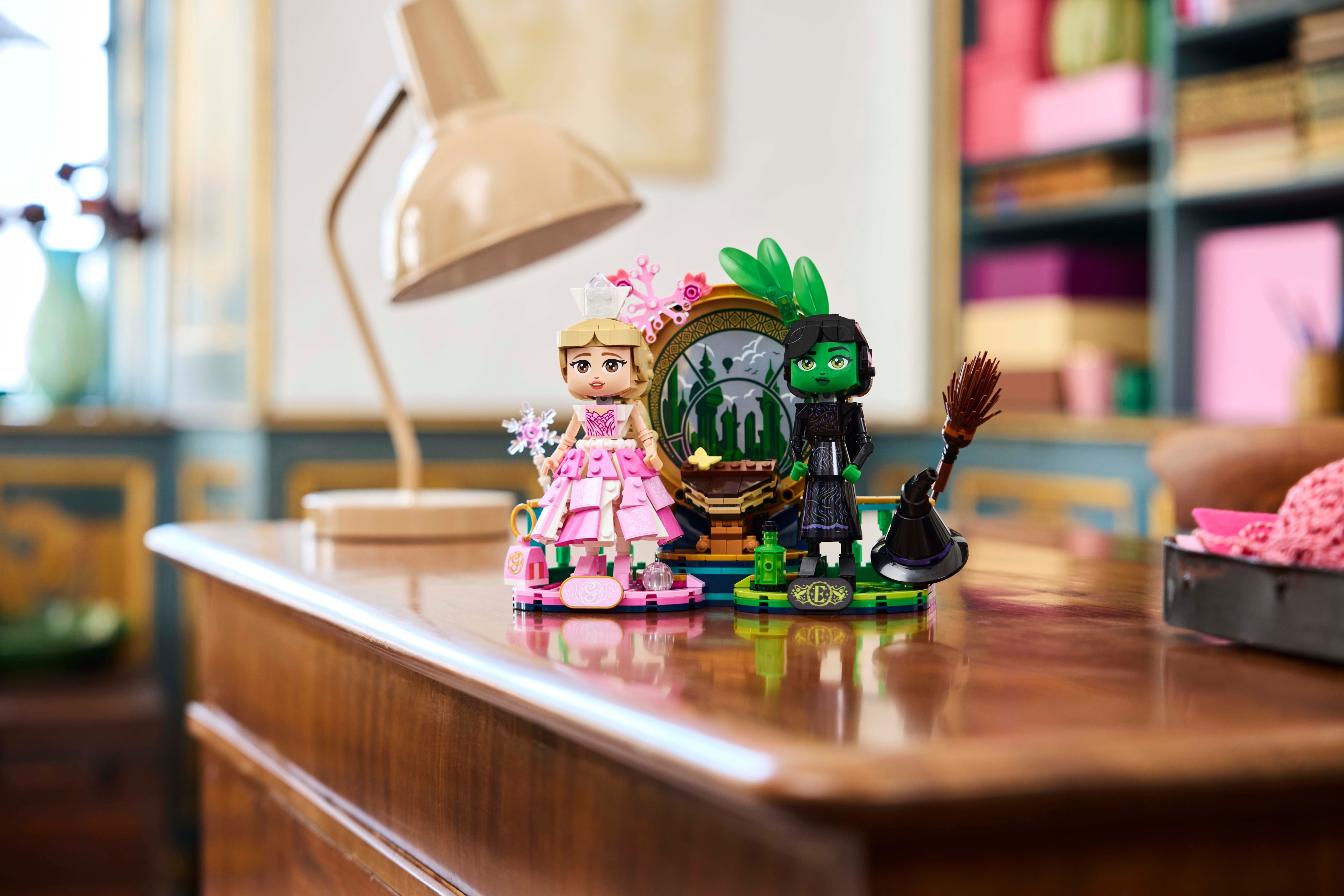 LEGO Wicked 75681 – Glinda, Elphaba ja Nessarose Shizin yliopistossa