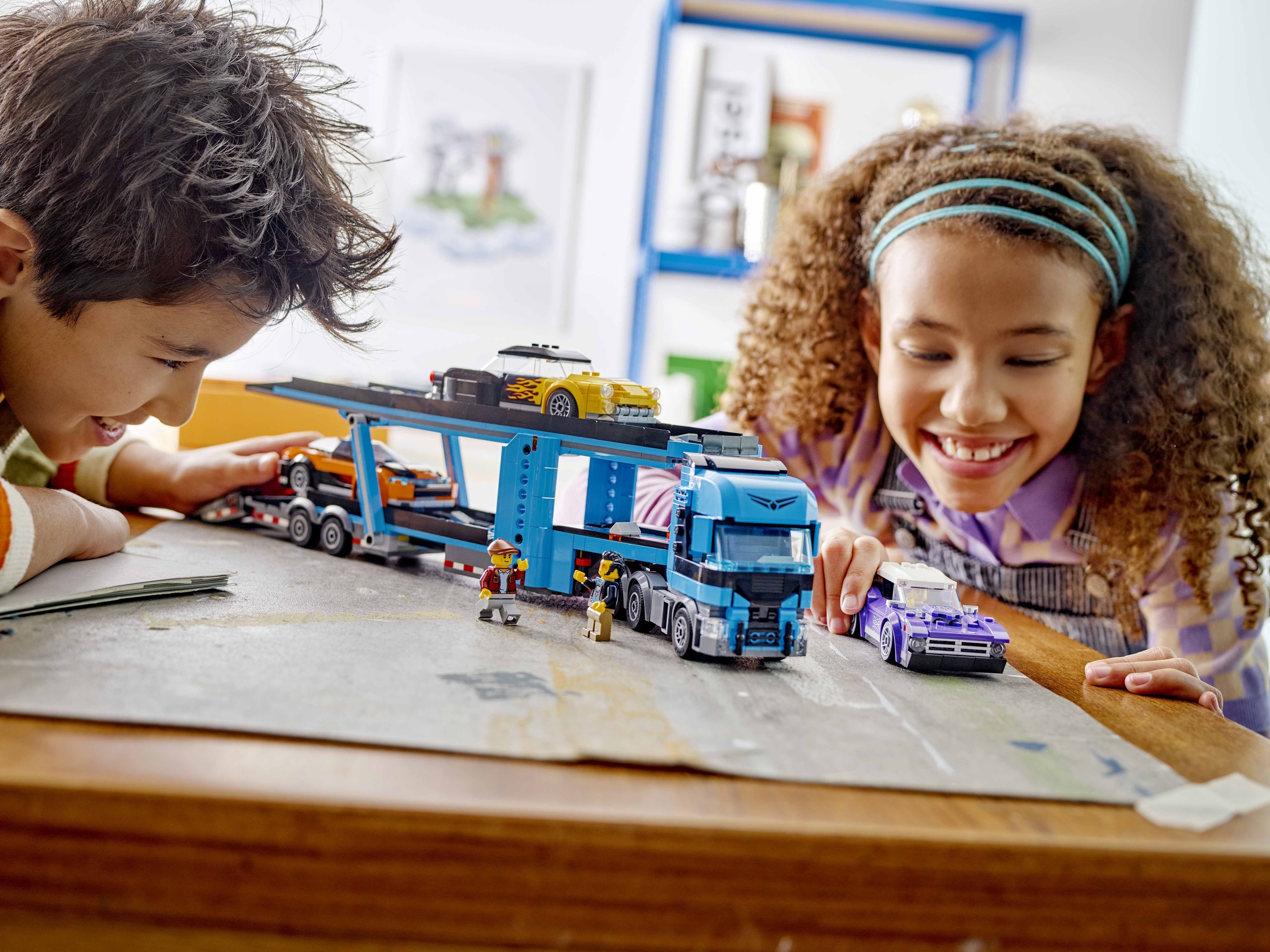LEGO City Big Vehicles 60408  - Urheiluautojen kuljetusauto