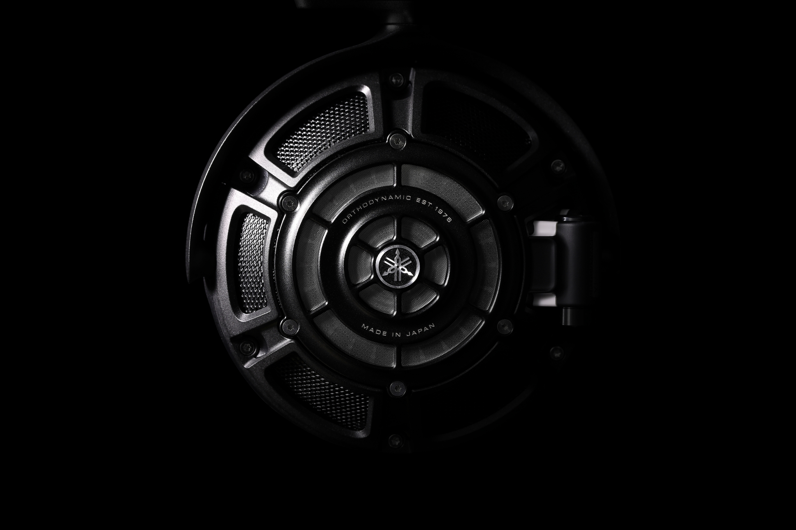 ASUS RT-AX52 PRO Wi-Fi 6 reititin