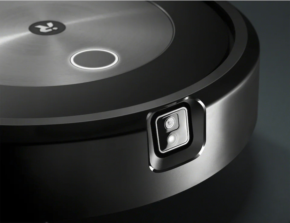 iRobot Roomba j7 -robotti-imuri