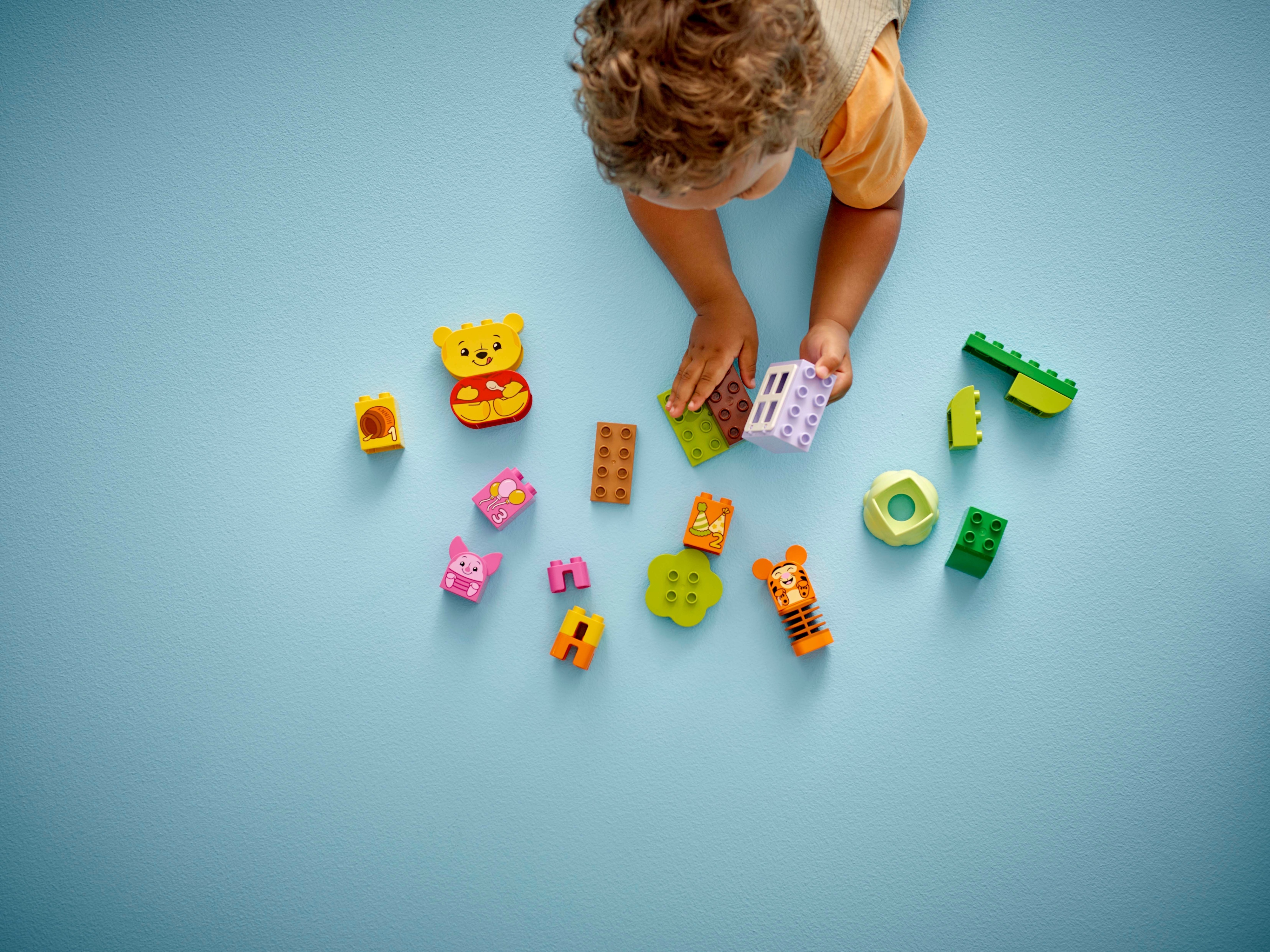 LEGO DUPLO Disney 10457 – Nalle Puhin syntymäpäiväjuhlat 9 LEGO DUPLO Disney 10457 – Nalle Puhin syntymäpäiväjuhlat - Image 9