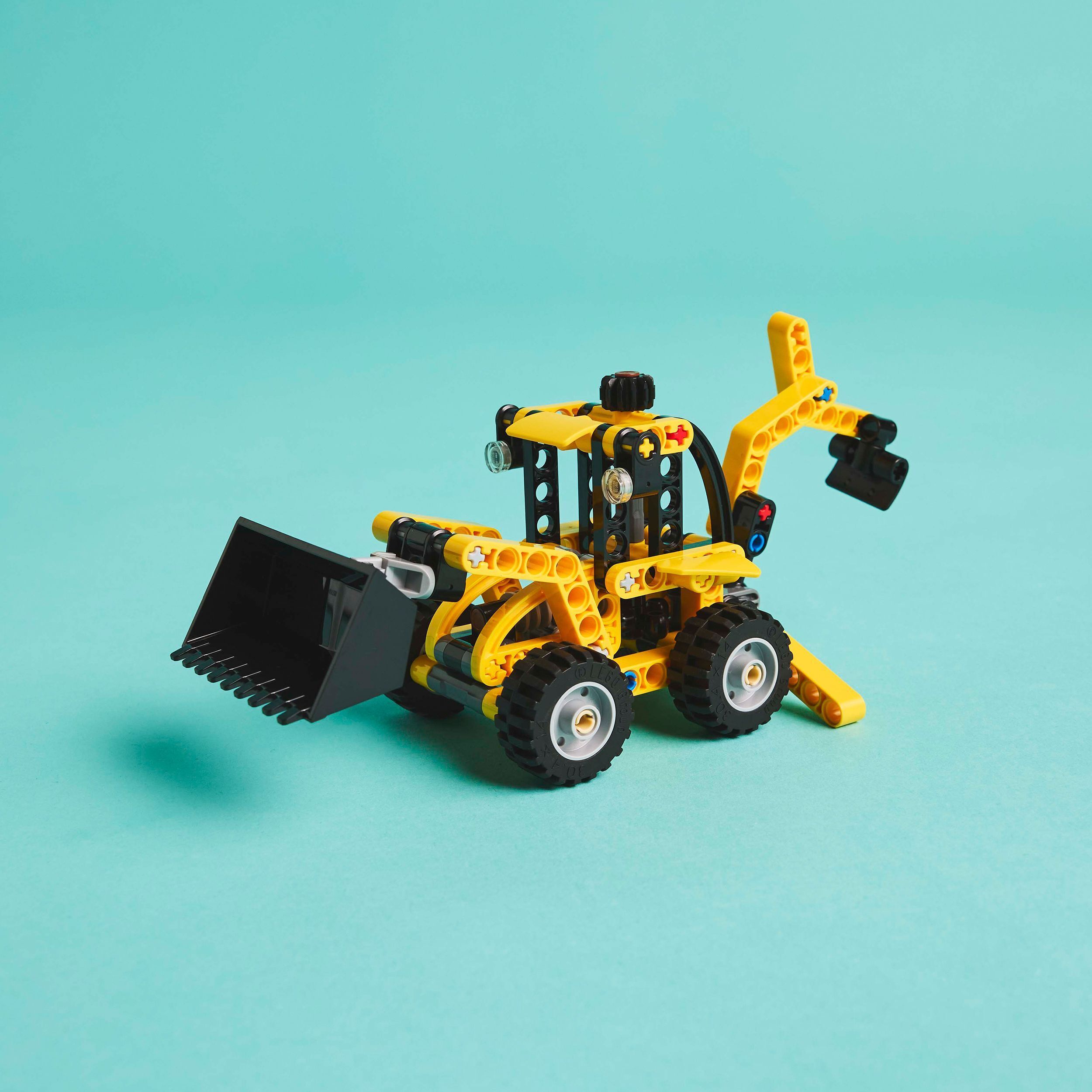 LEGO Technic 42197 – Traktorikaivuri