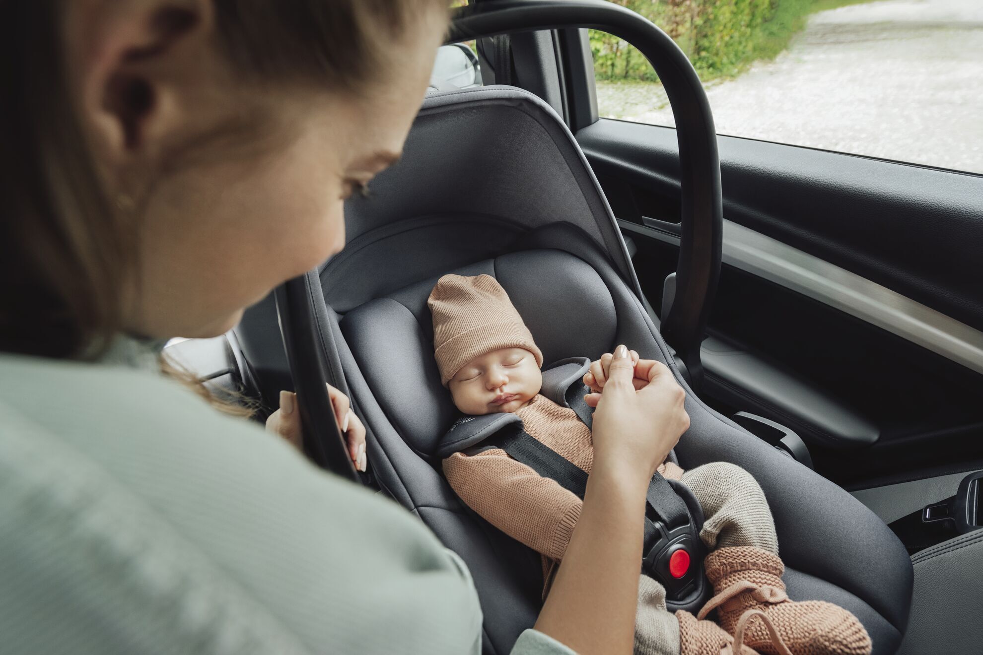BRITAX RÖMER BABY-SAFE PRO LUX -turvakaukalo, 40–85 cm, Linen Grey