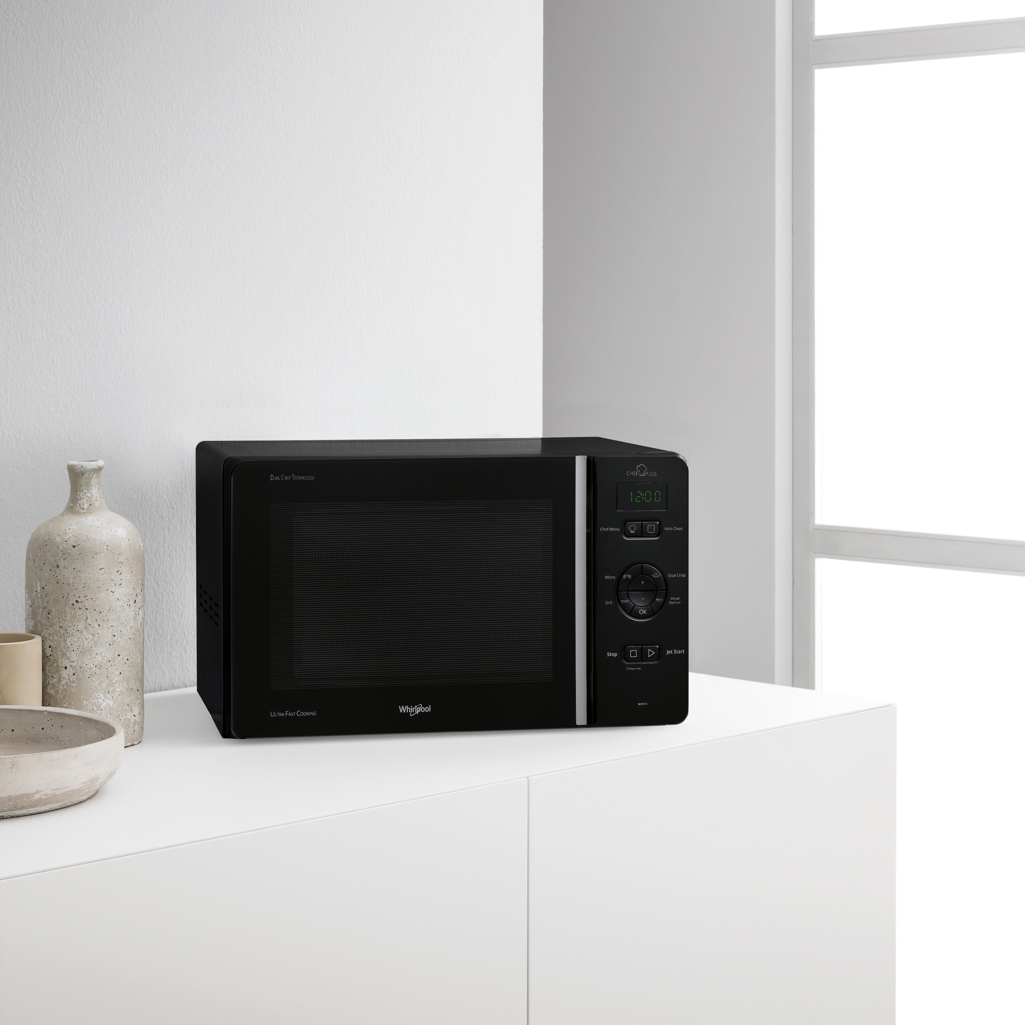 Whirlpool MCP 345 BL mikroaaltouuni, musta