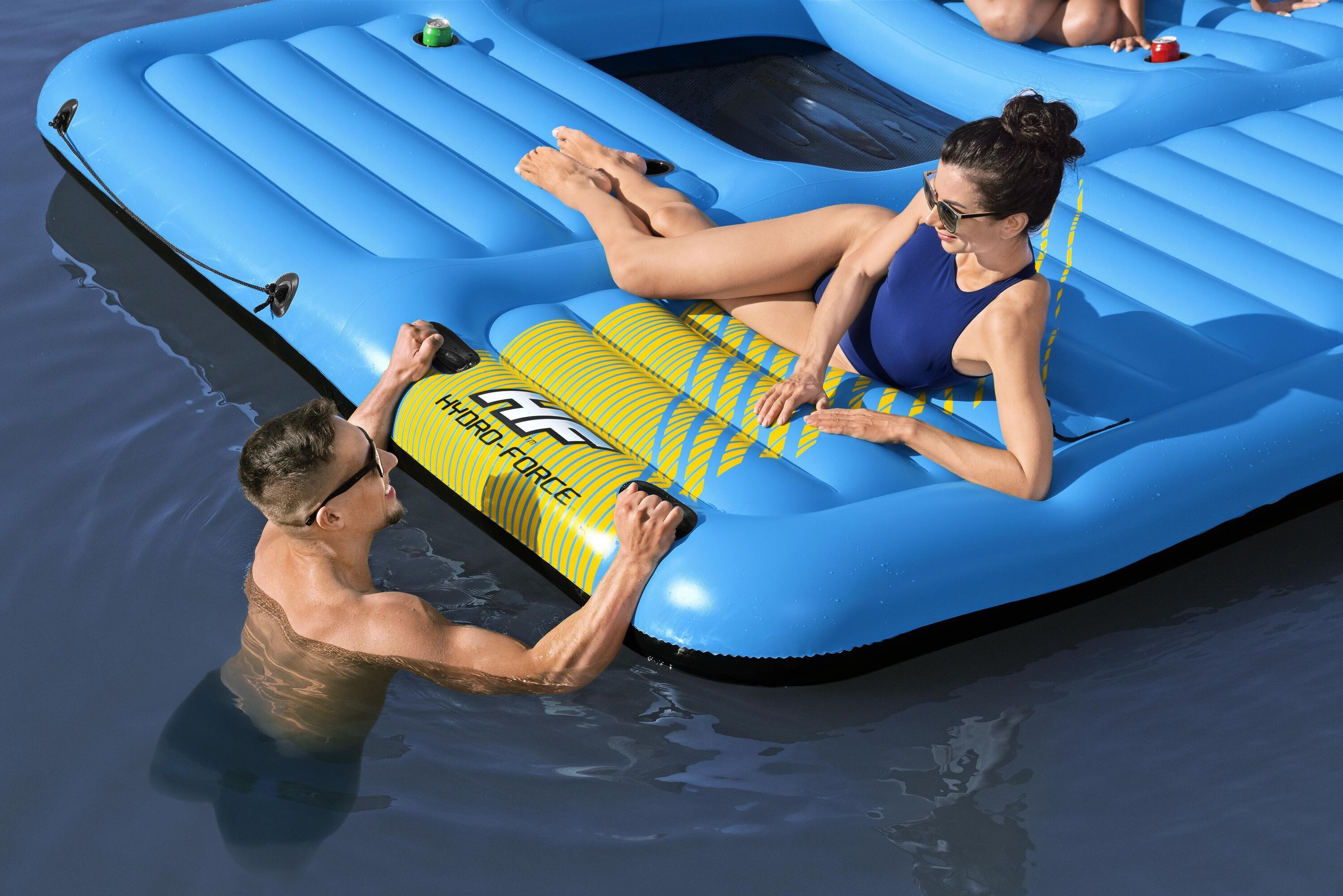 Bestway Hydro-Force Summer Slide Activity Island - uimalautta liukumäellä,  365 x 295 x 77 cm