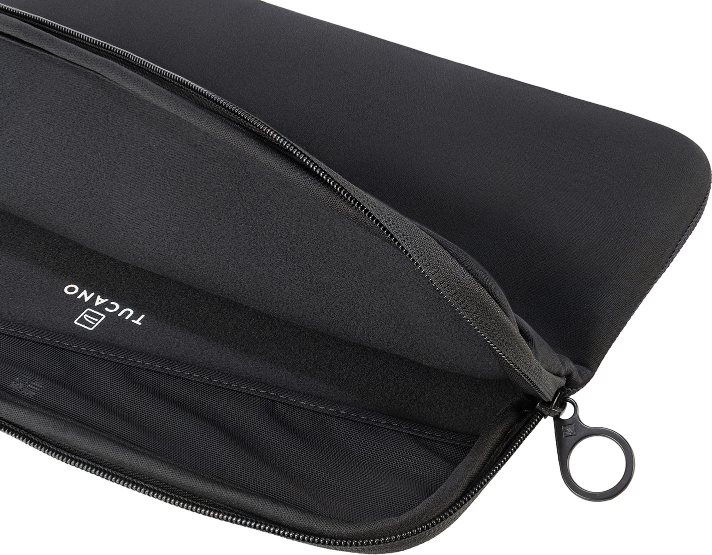 Tucano Top -suojatasku 14" Macbook Prolle, musta