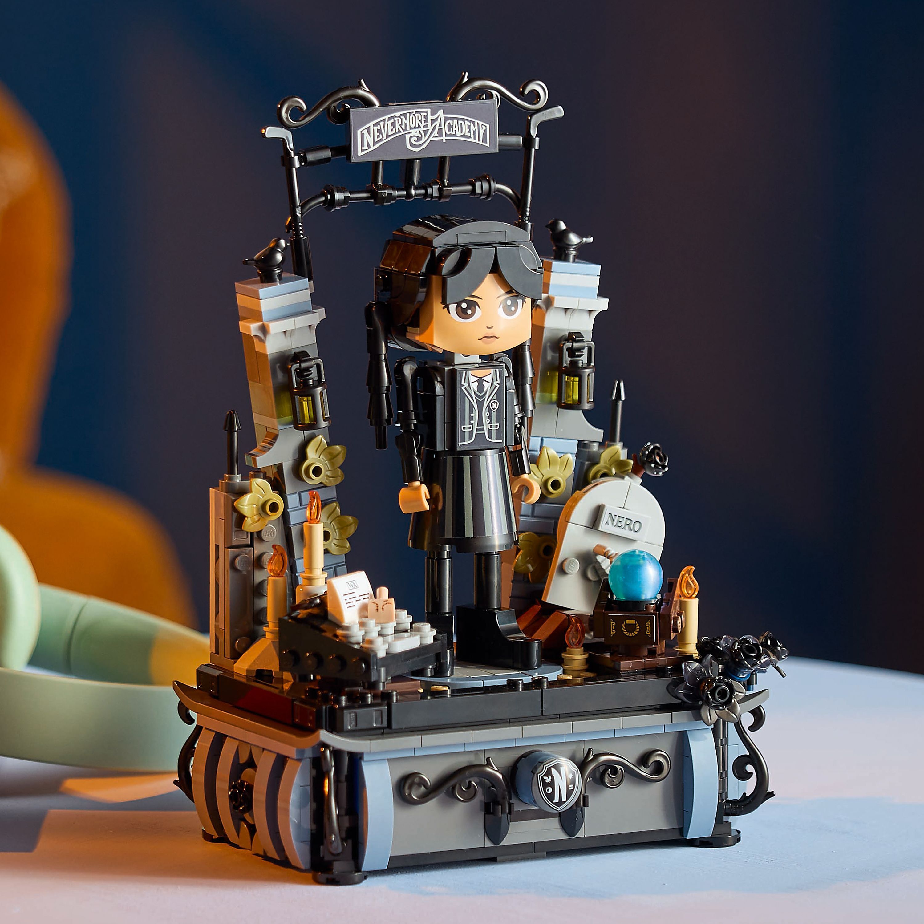 LEGO Wednesday 76780 – Wednesday Addams ‑hahmo