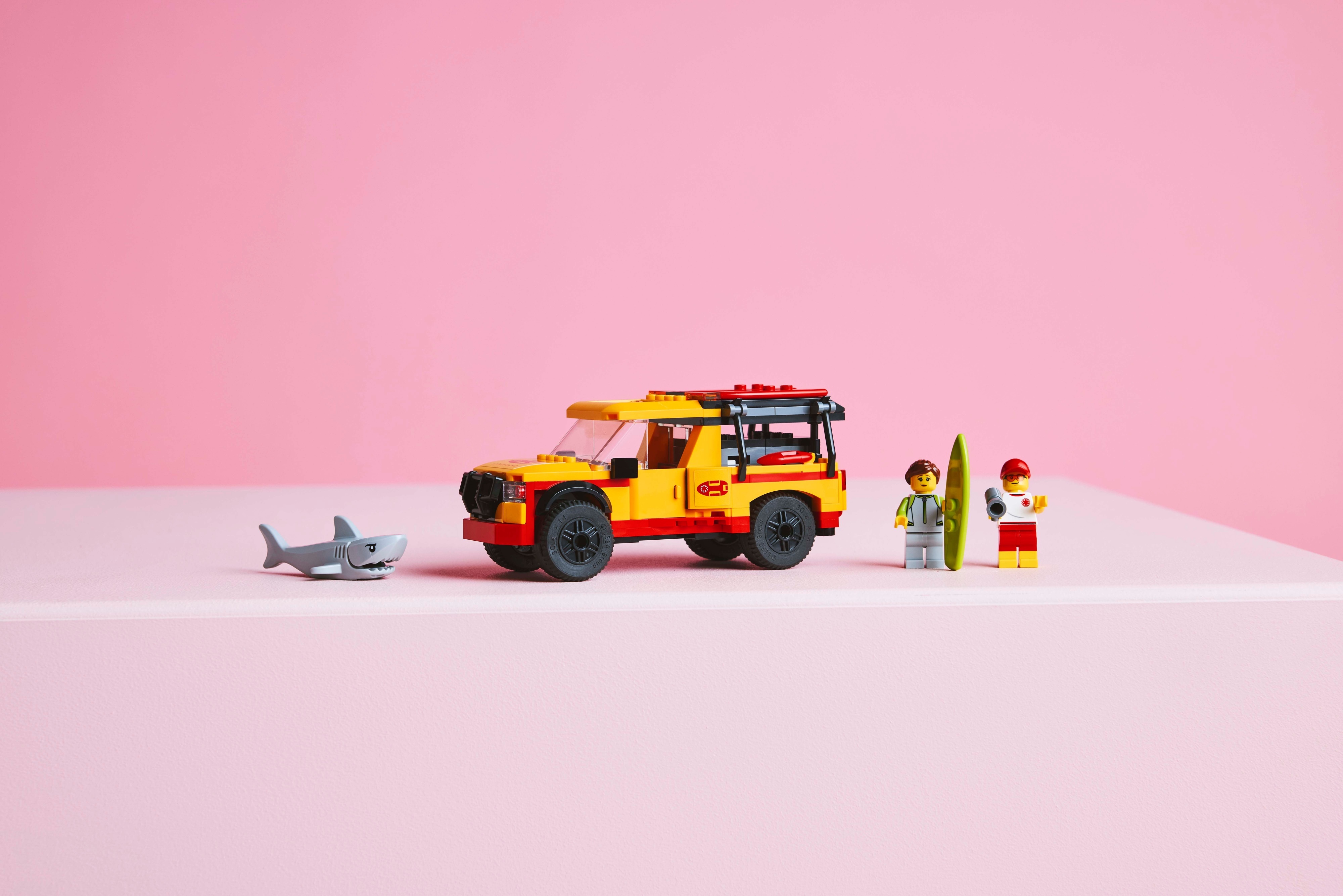 LEGO City 60453 – Rantavahdin pelastusauto