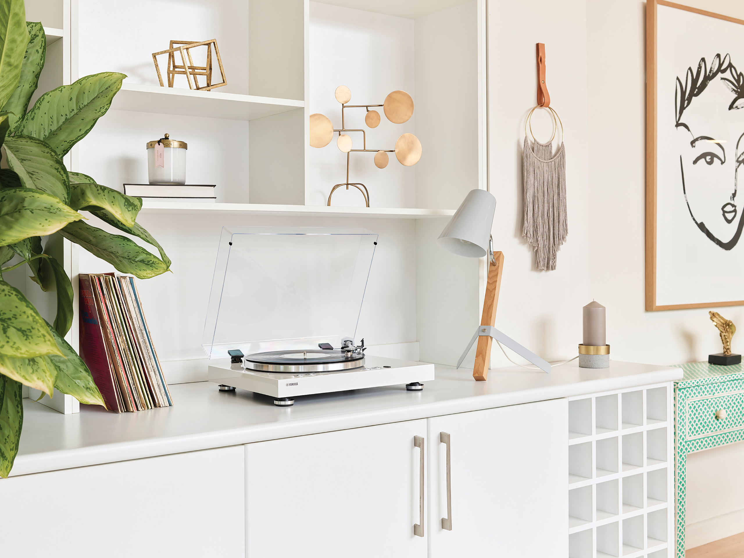 Yamaha MusicCast VINYL 500 -langaton verkkolevysoitin, valkoinen