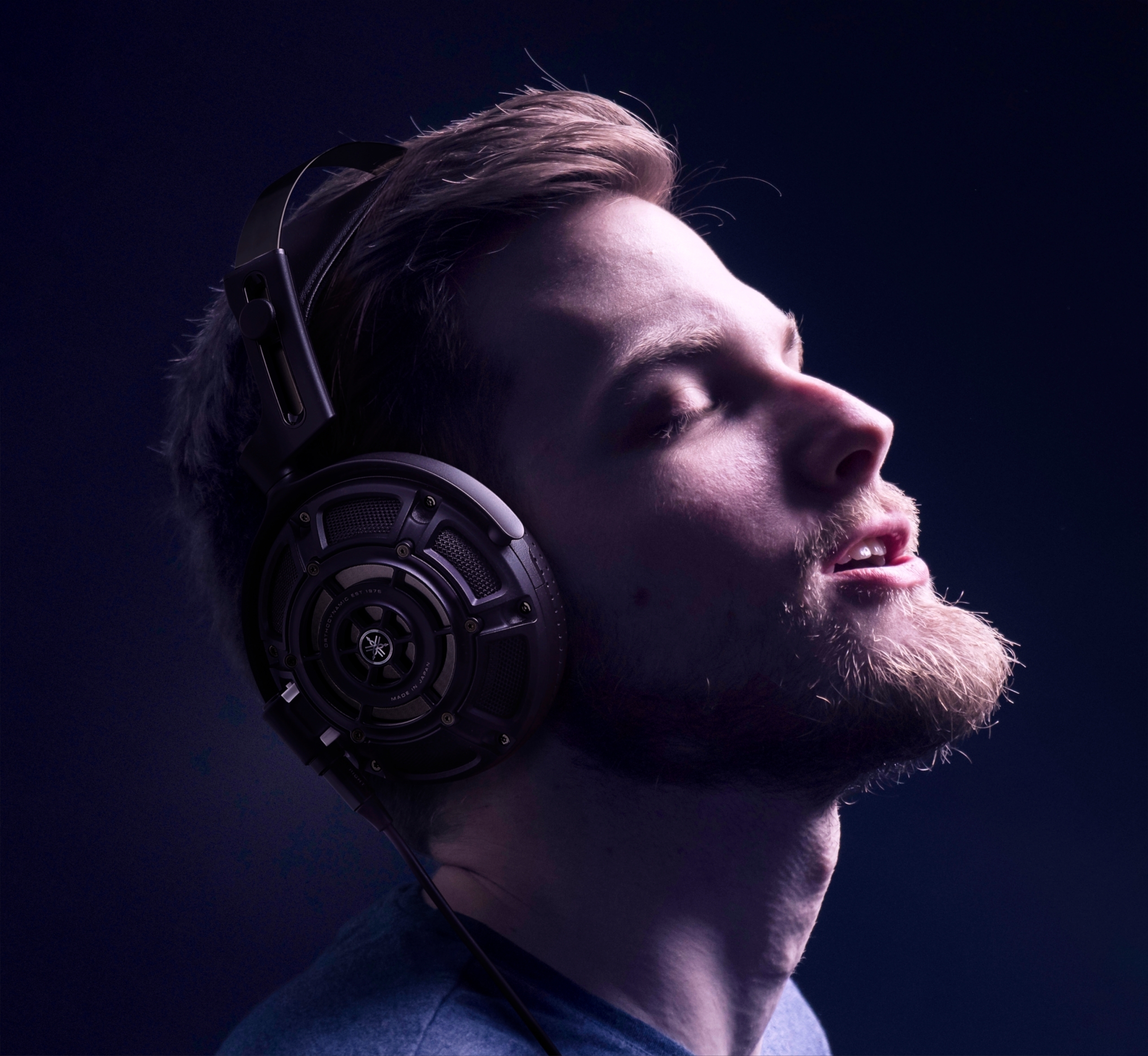 ASUS RT-AX52 PRO Wi-Fi 6 reititin