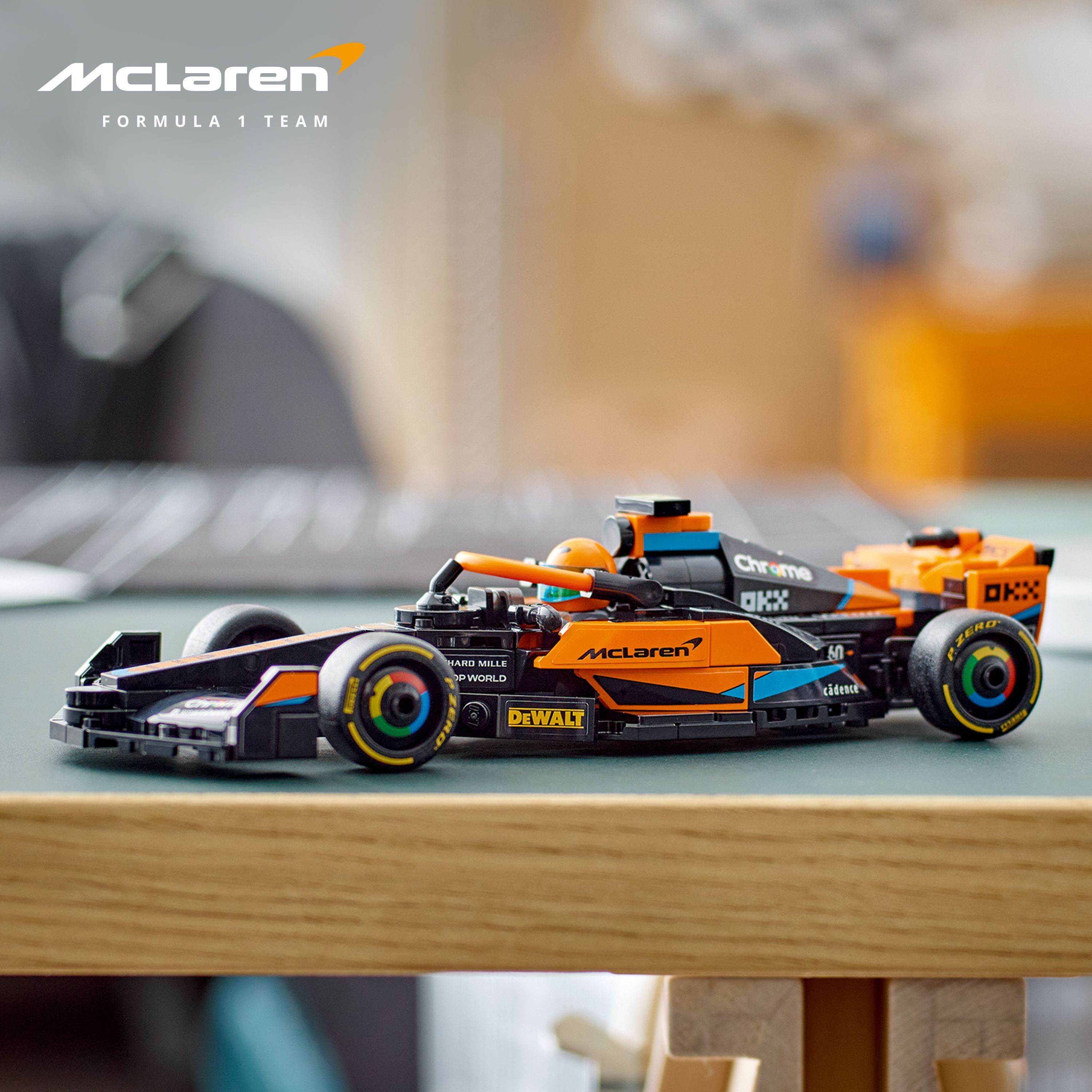 LEGO Speed Champions 76919  - McLaren Formula 1 ‑kilpa-auto