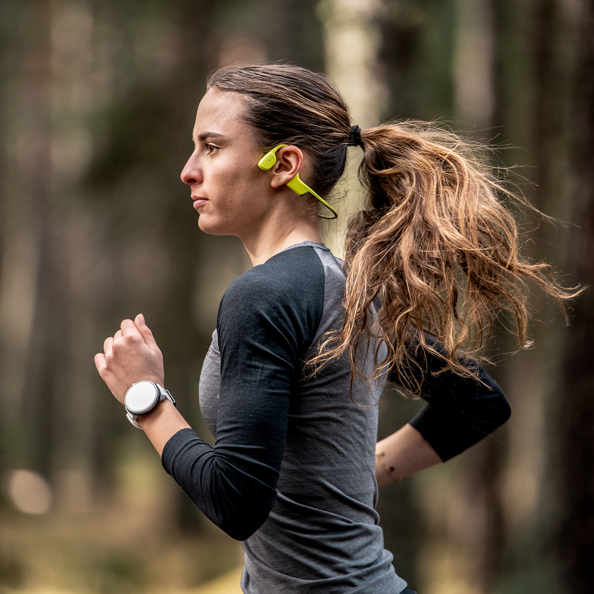 Suunto Sonic- luujohdekuulokkeet, musta