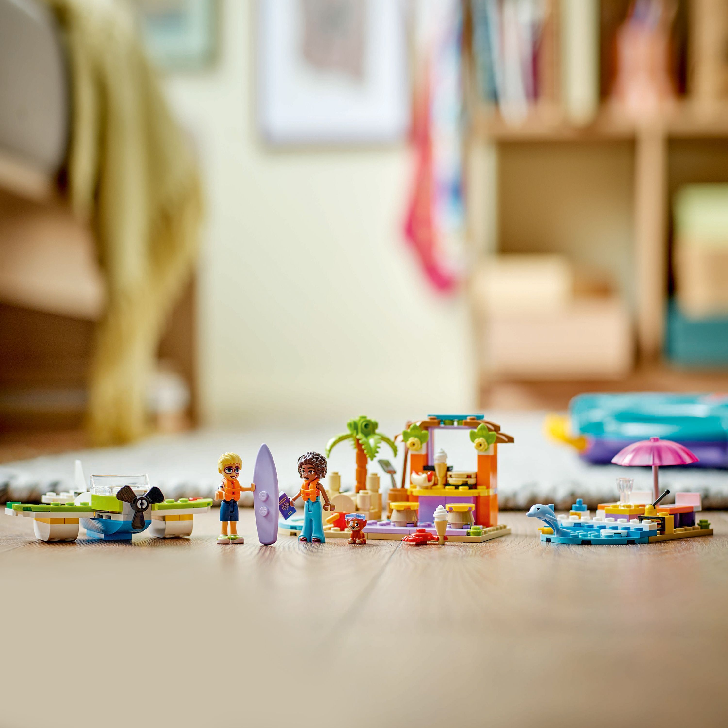 LEGO Friends 42672 – Loma‑ ja rantarakennelmat matkalaukussa