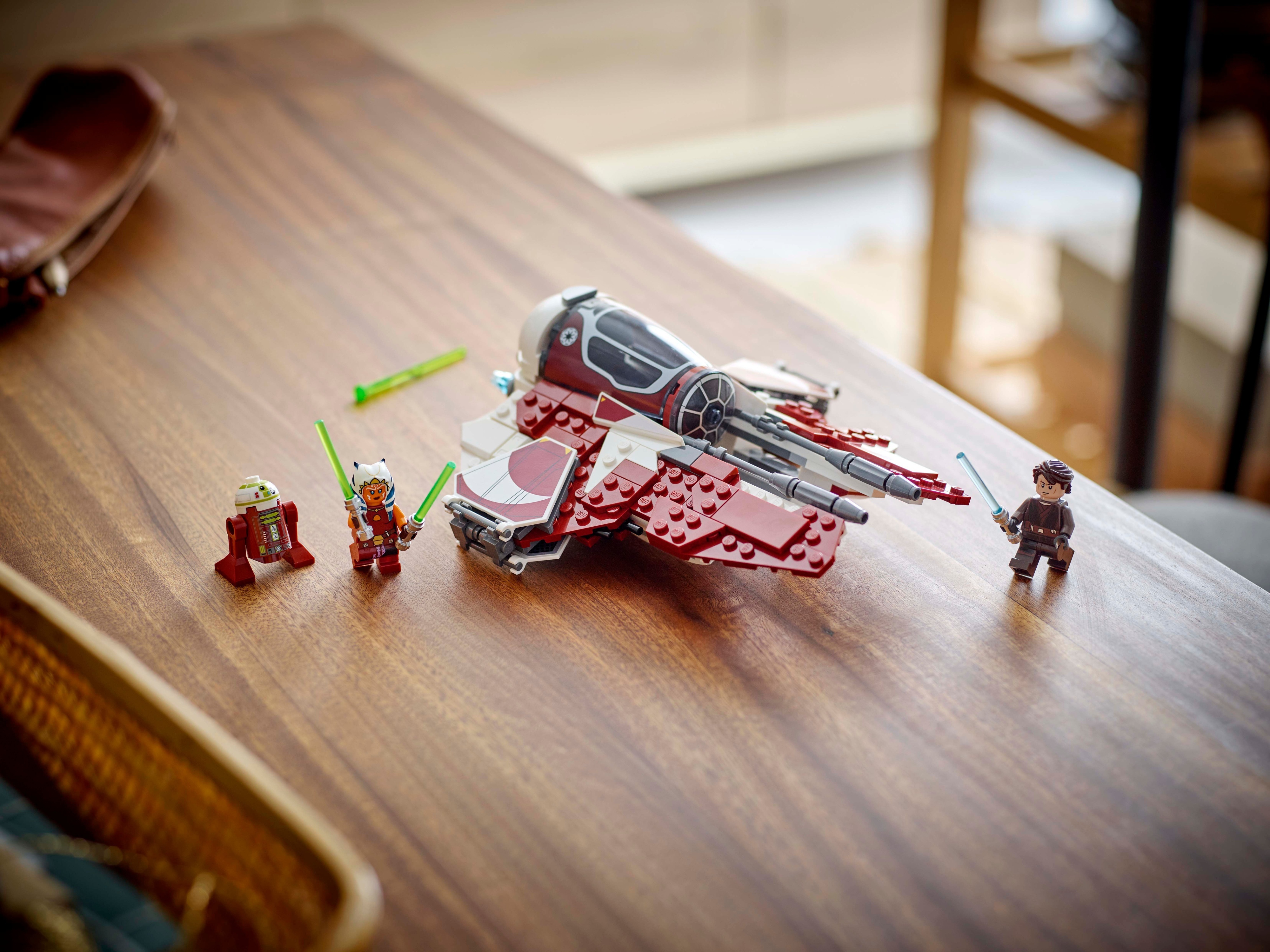 LEGO Star Wars 75401 – Ahsokan Jedi Interceptor