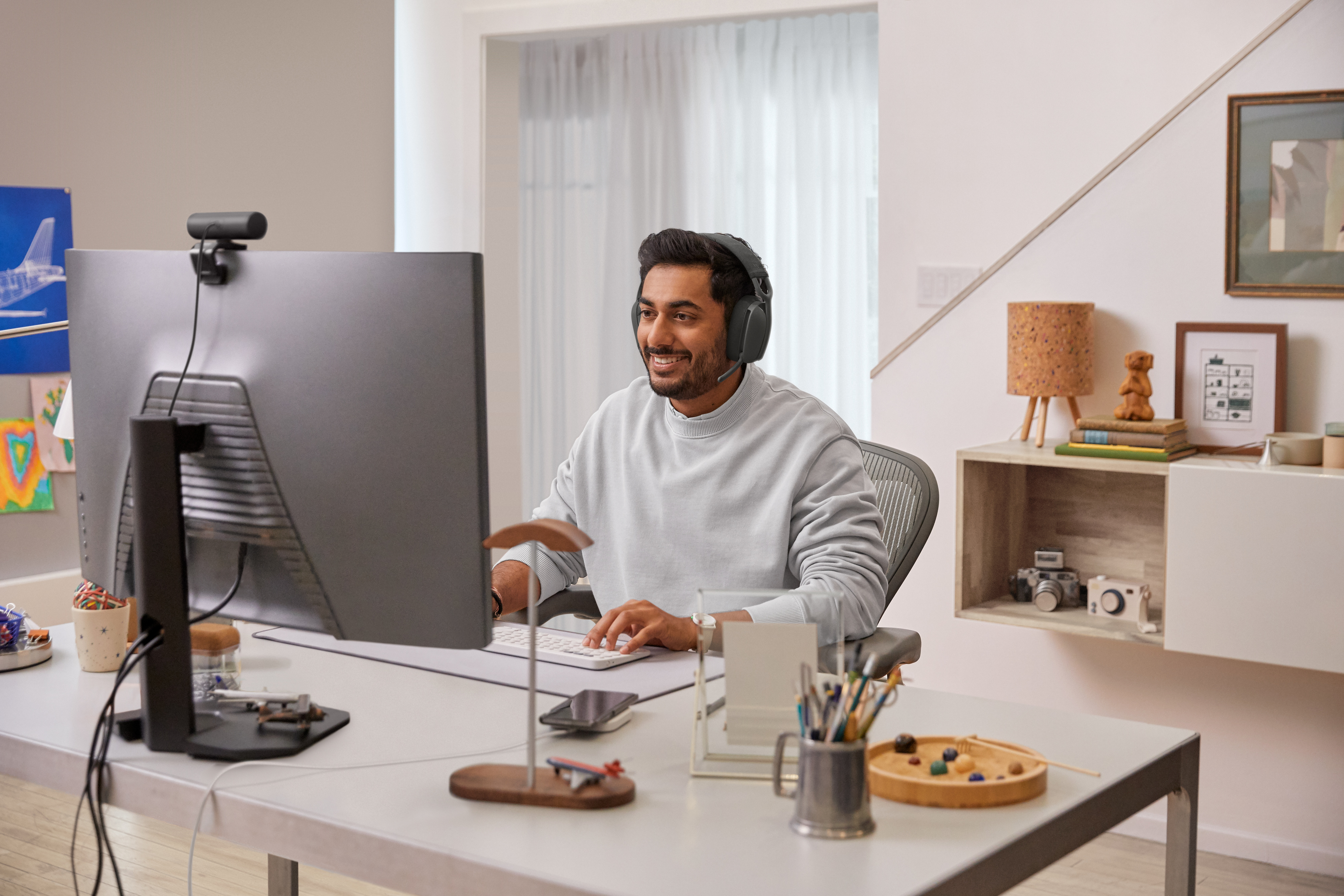 Logitech Zone Vibe Wireless -langattomat kuulokkeet, grafiitti