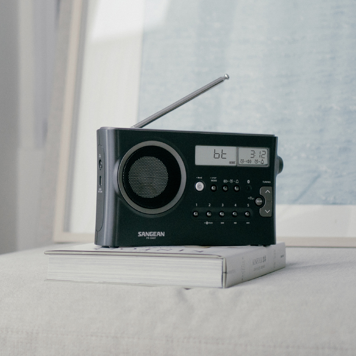 Sangean U5 DBT työmaaradio