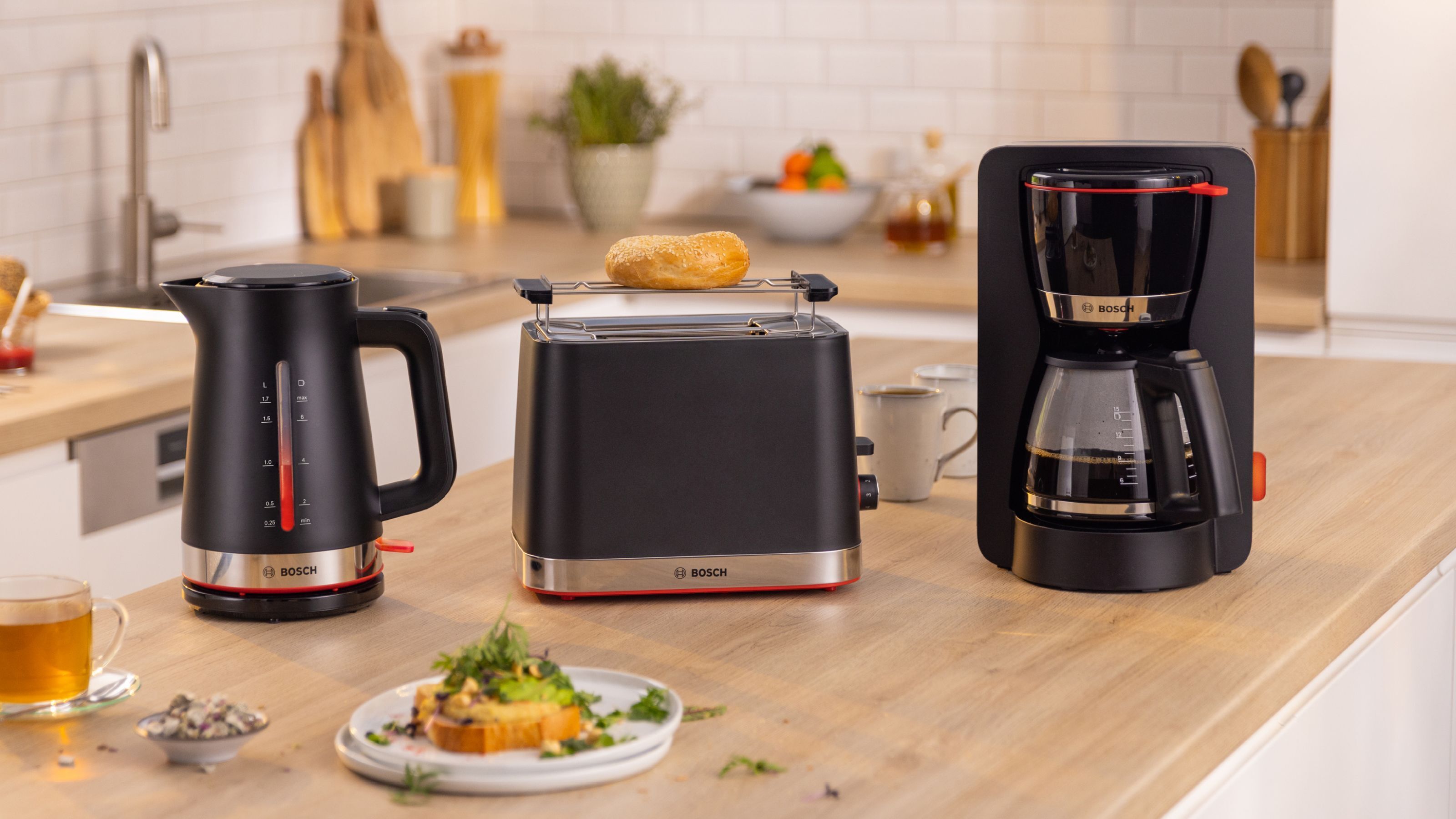 Bosch MyMoment TKA3M133 kahvinkeitin, musta