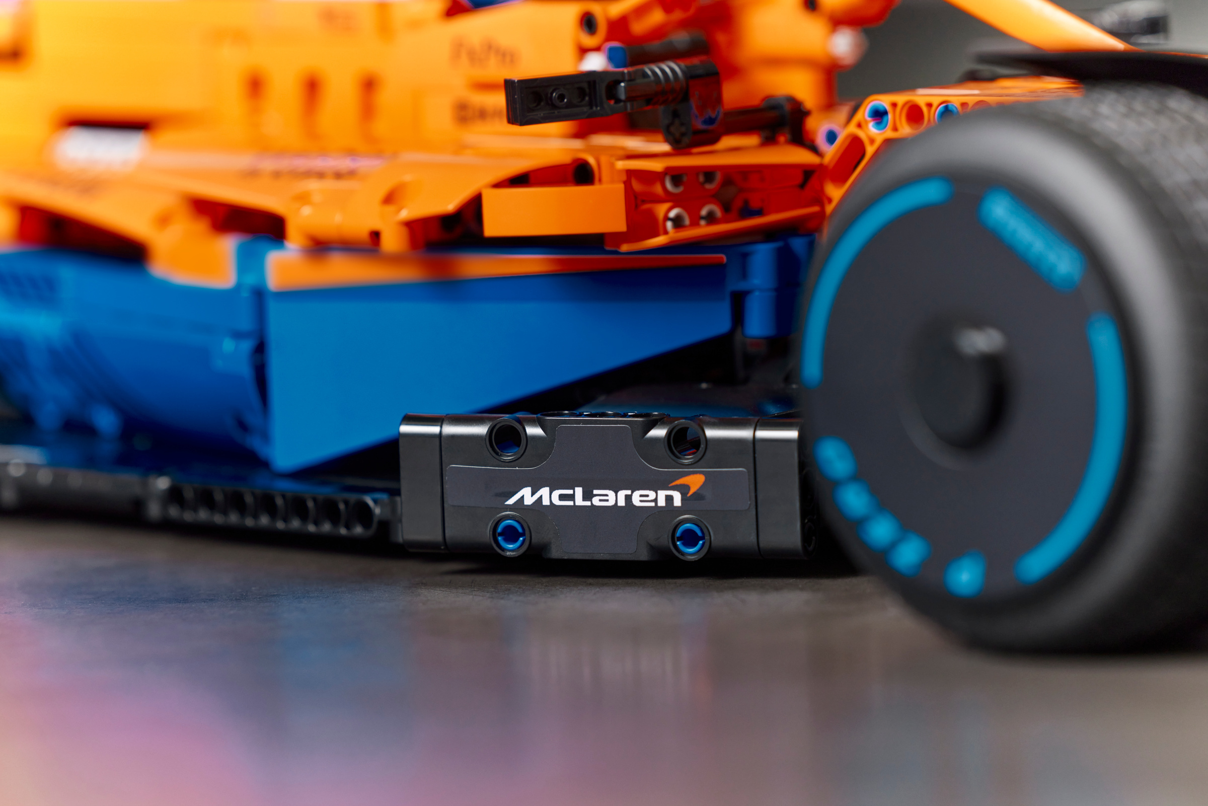 LEGO Technic 42141 - McLaren Formula 1™ Race Car