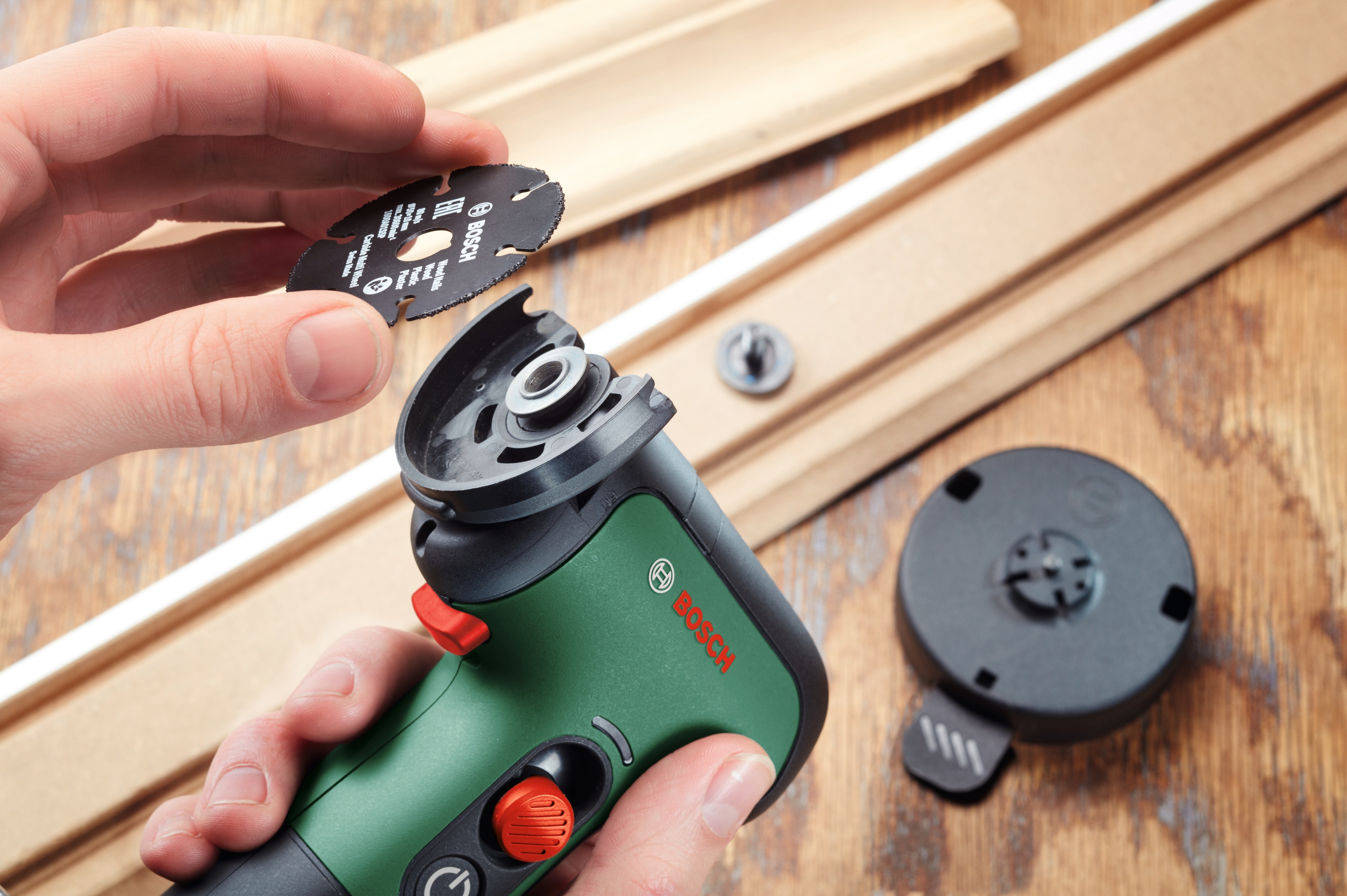 Bosch IXO 7 Basic -akkuruuvinväännin