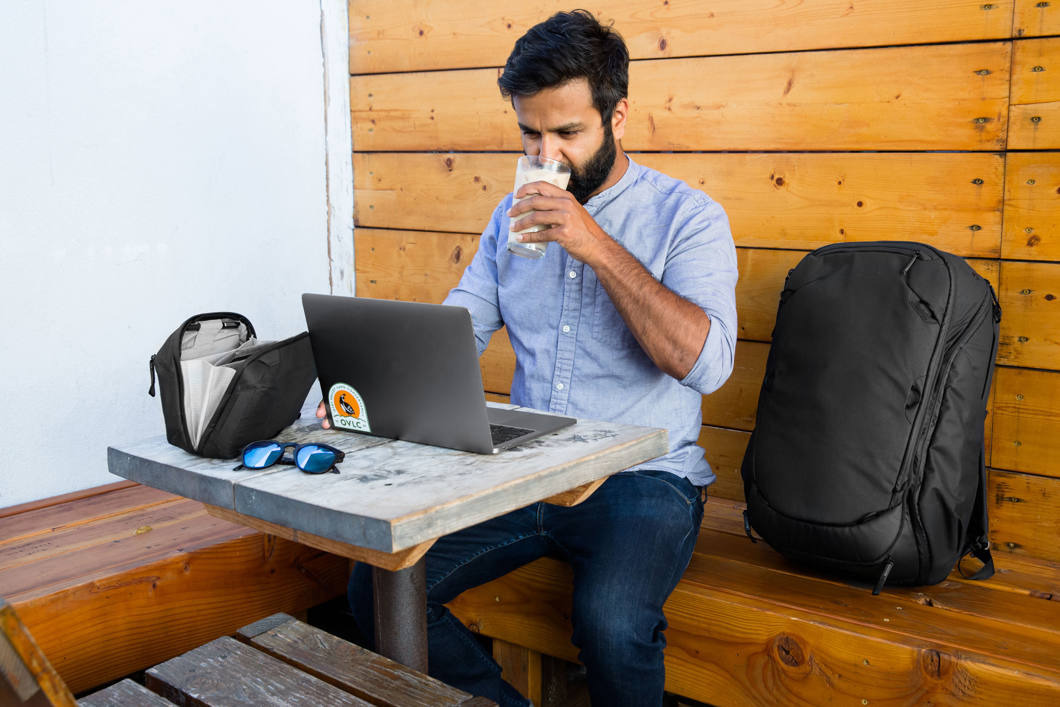 Peak Design Tech Pouch -tarvikelaukku, musta